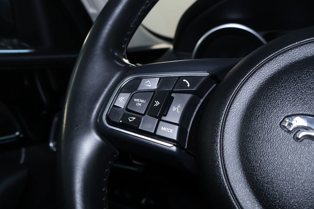 Used 2020 Jaguar F-PACE Premium AWD/4WD image 24