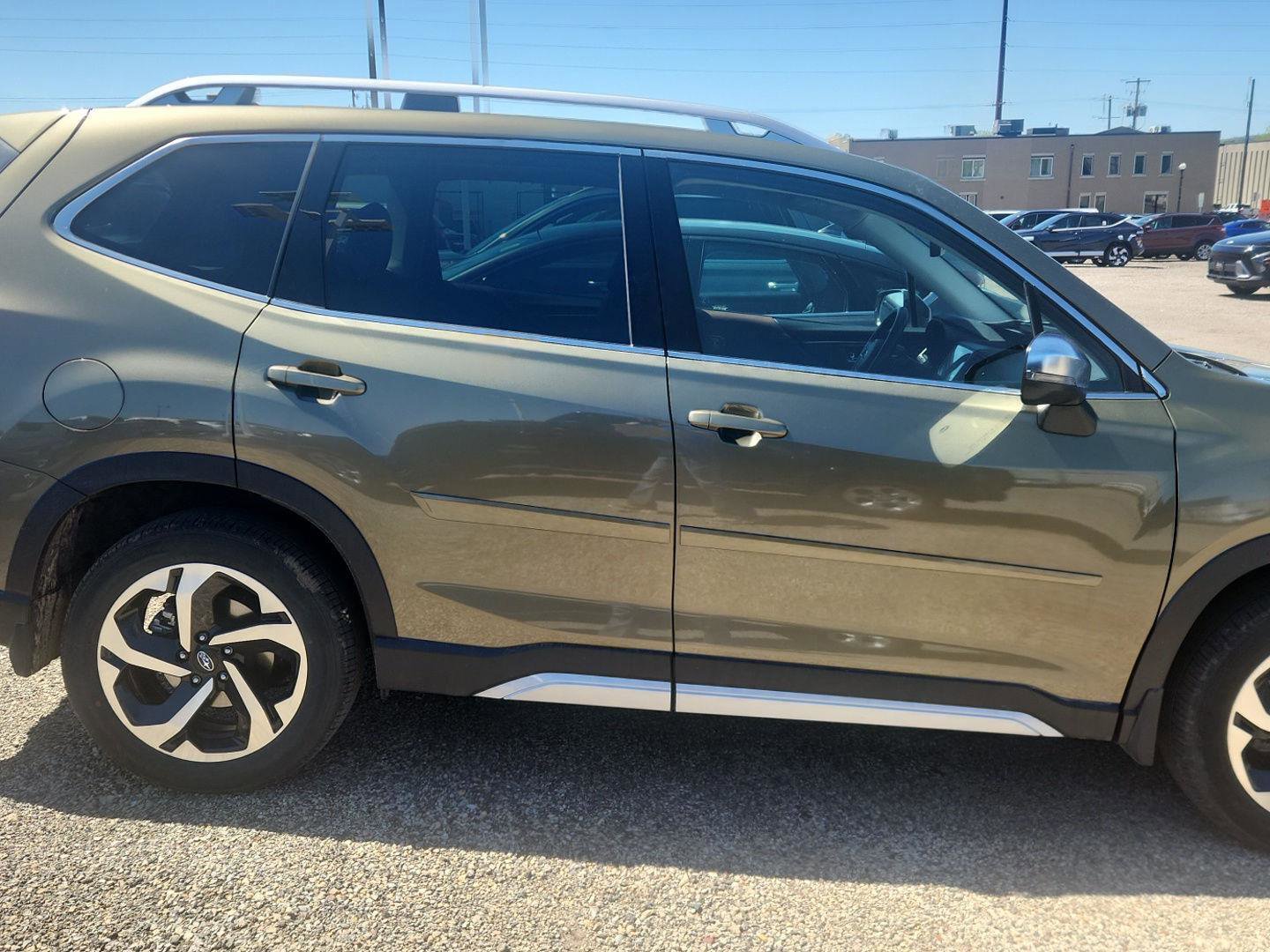 Used 2023 Subaru Forester Touring w/ Popular Package #3 AWD/4WD image 3