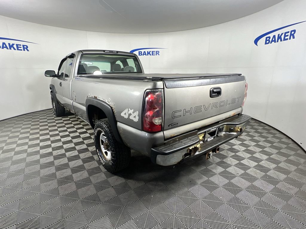 Used 2007 Chevrolet Silverado 2500 W/T w/ Skid Plate Package AWD/4WD image 7