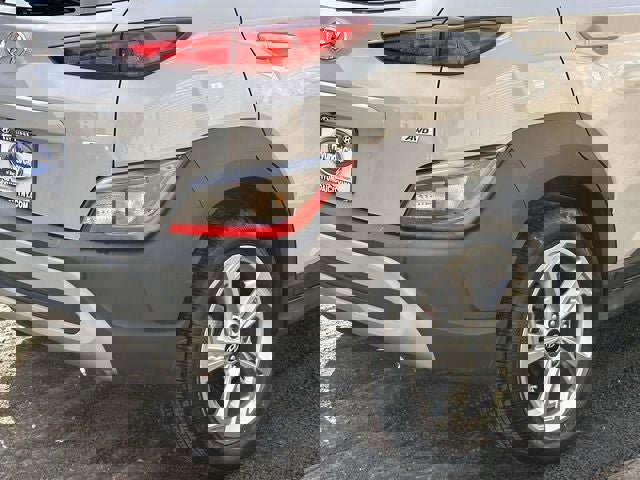 Used 2023 Hyundai Kona SEL AWD/4WD image 14