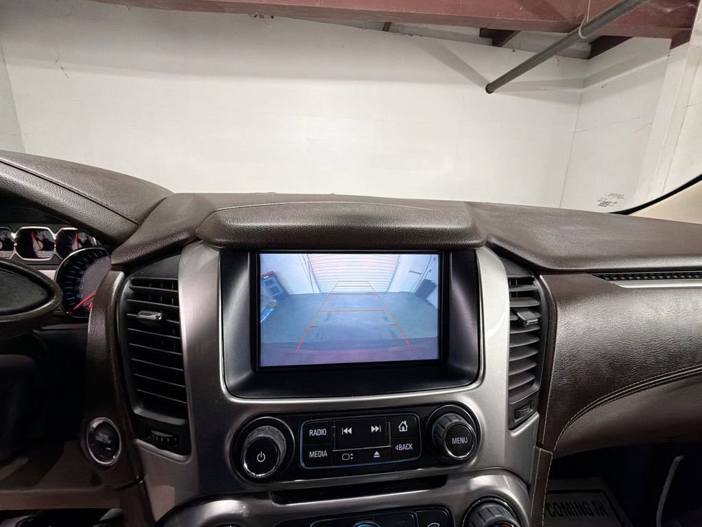 Used 2018 Chevrolet Suburban LT image 14
