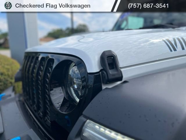 Used 2023 Jeep Wrangler Unlimited w/ Cold Weather Group AWD/4WD image 12