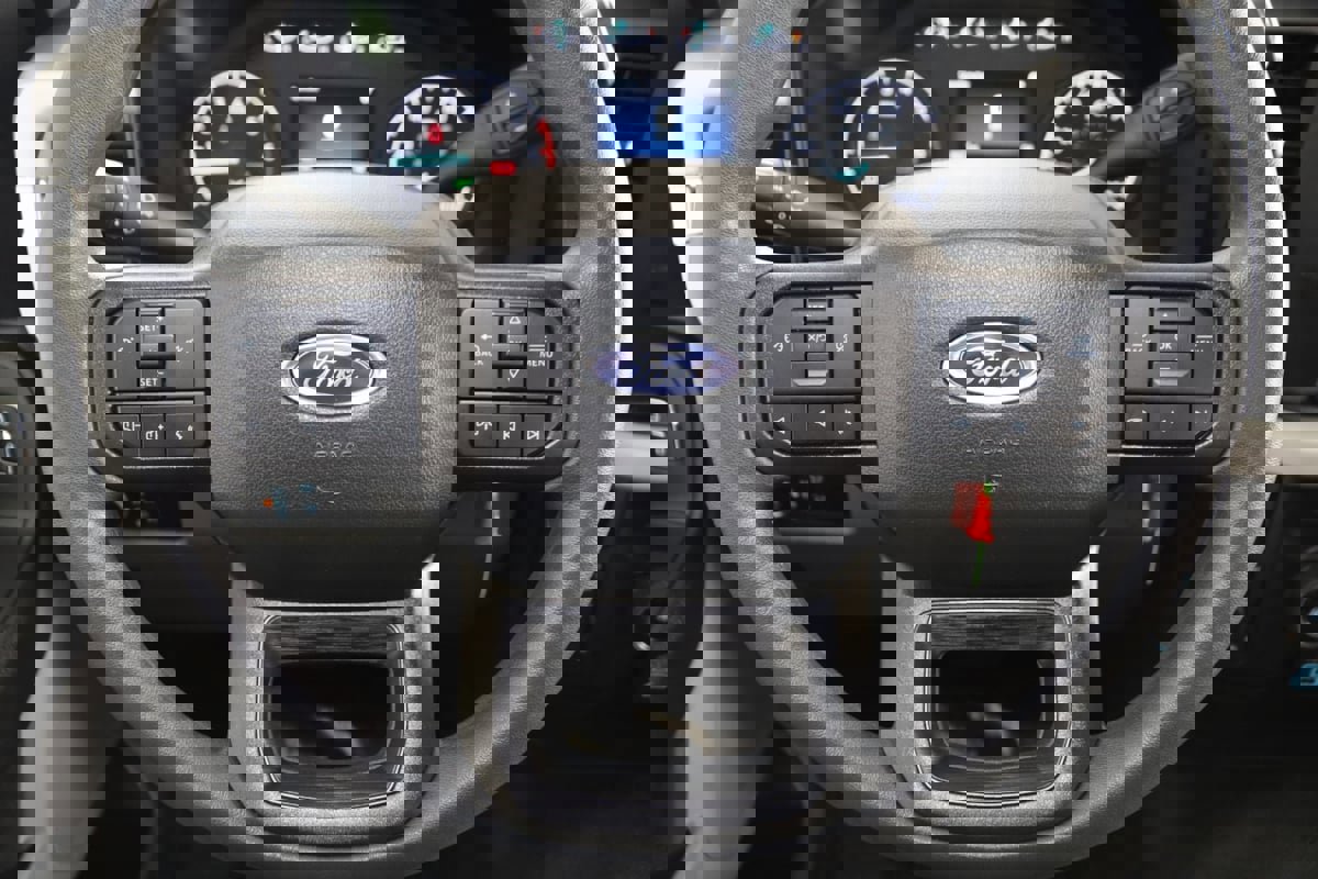 Used 2024 Ford F350 XL w/ Snow Plow/Camper Package image 32