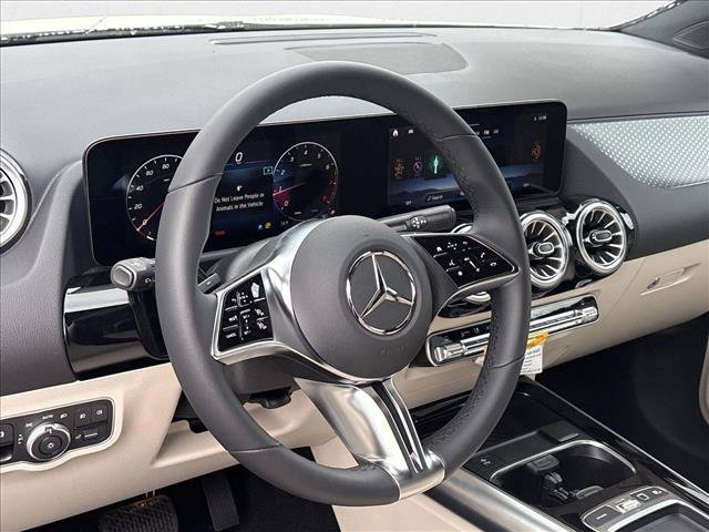 New 2025 Mercedes-Benz GLA 250 image 2
