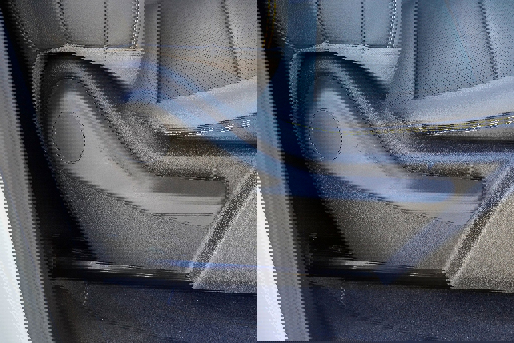 Used 2025 Chevrolet Colorado ZR2 w/ Technology Package image 25