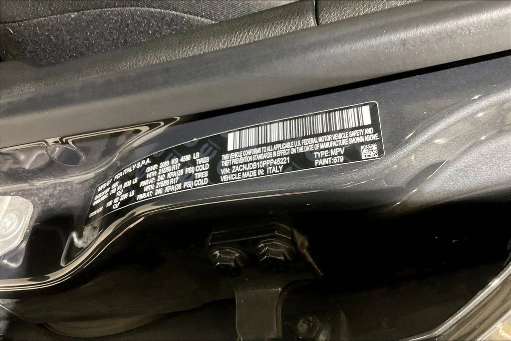 Used 2023 Jeep Renegade Latitude image 29