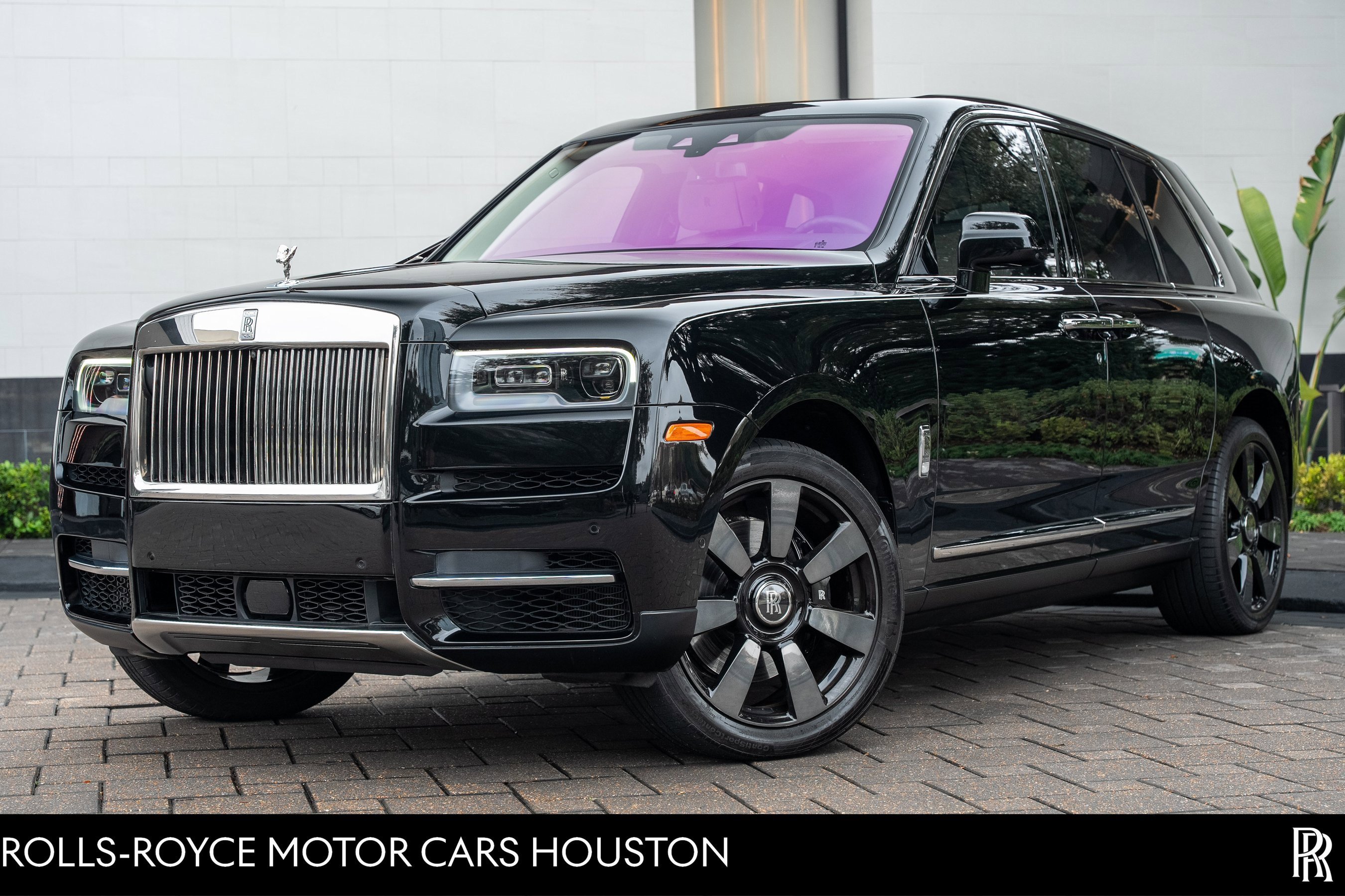 Used 2023 Rolls-Royce Cullinan w/ Cullinan Package image 1