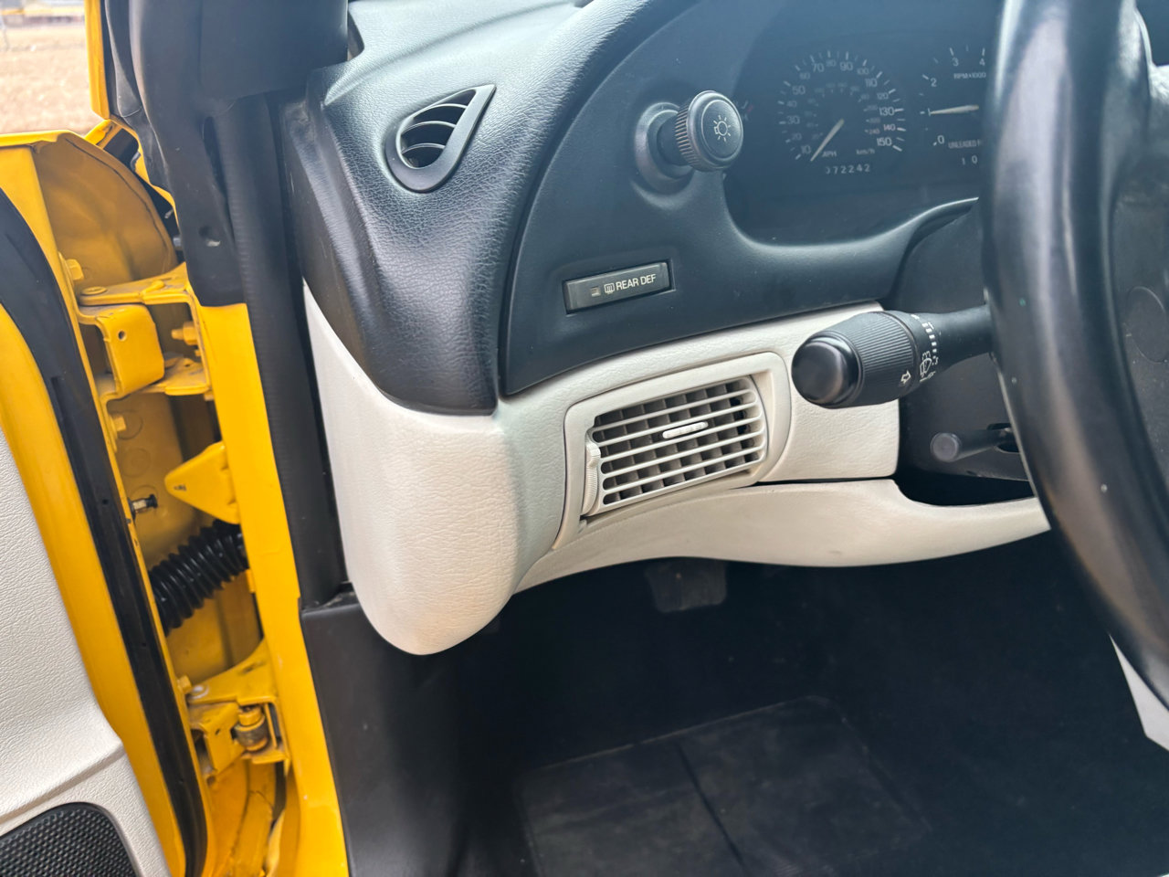 Used 1995 Ford Mustang GT image 12