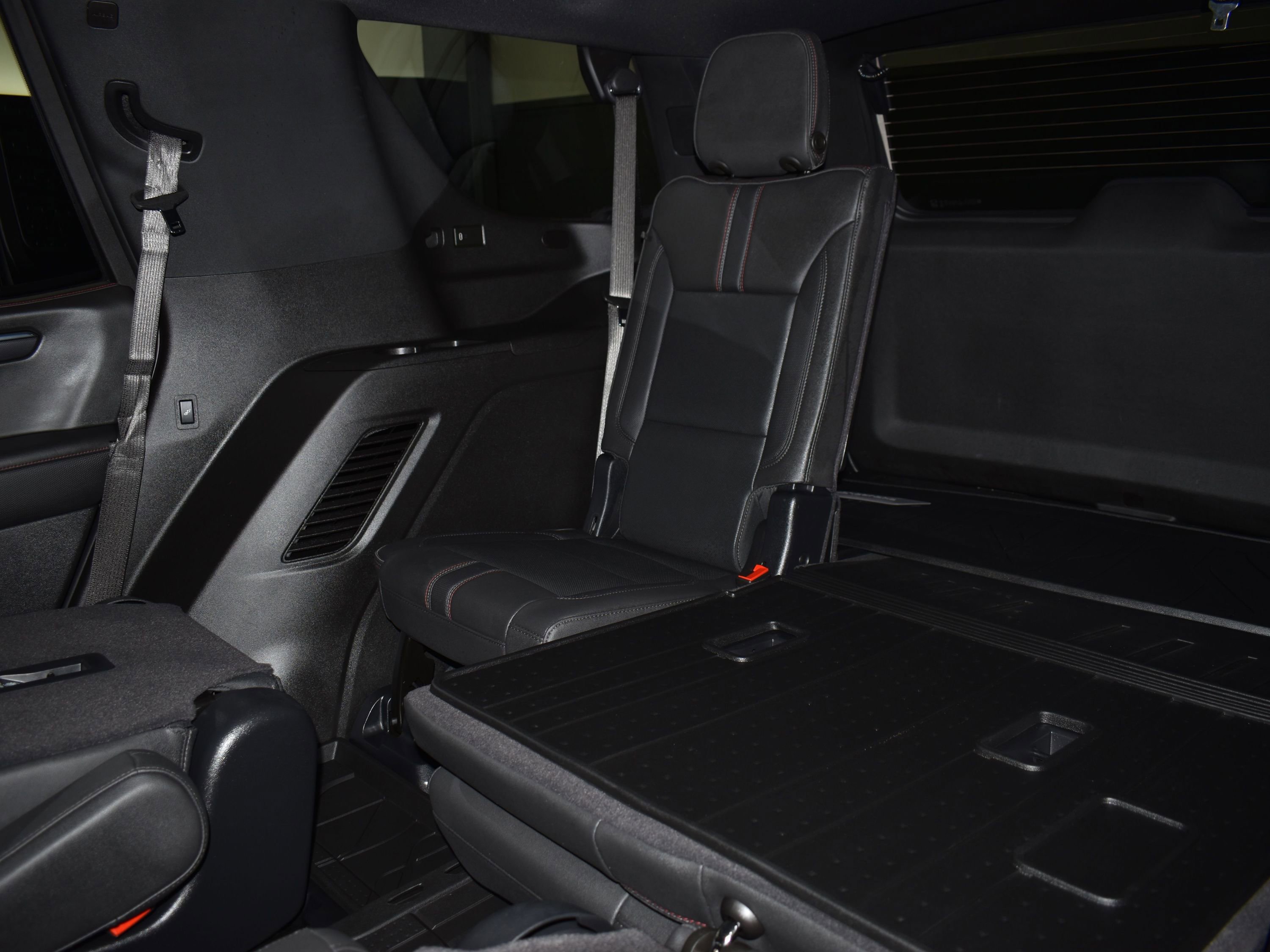 Used 2025 Chevrolet Tahoe RST w/ RST Capability Package image 21