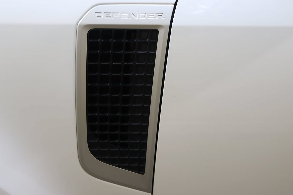 Used 2023 Land Rover Defender 130 First Edition AWD/4WD image 21