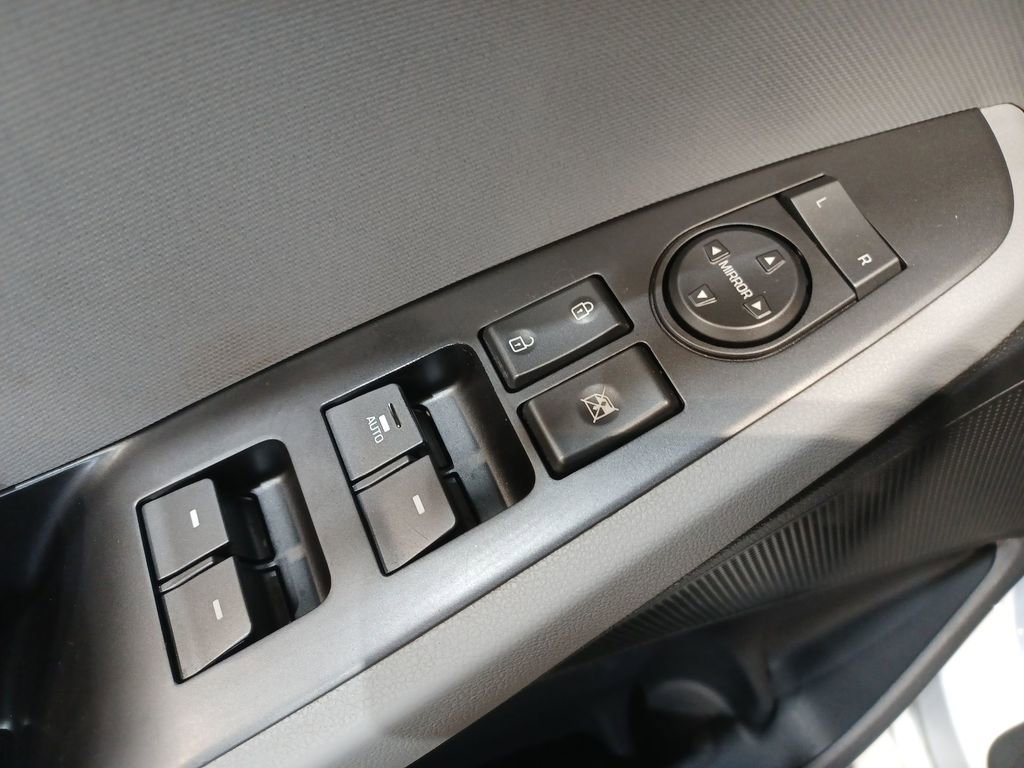 Used 2020 Hyundai Ioniq Blue image 15