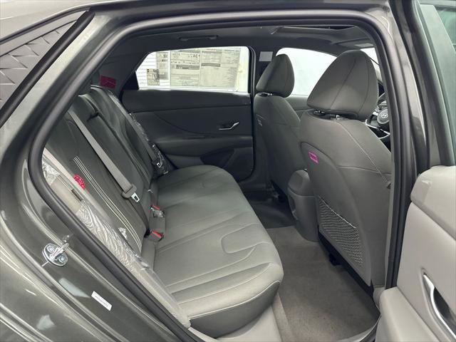 New 2026 Hyundai Elantra SEL Sport image 15