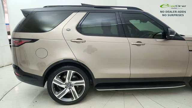 Used 2024 Land Rover Discovery Metropolitan Edition AWD/4WD image 23
