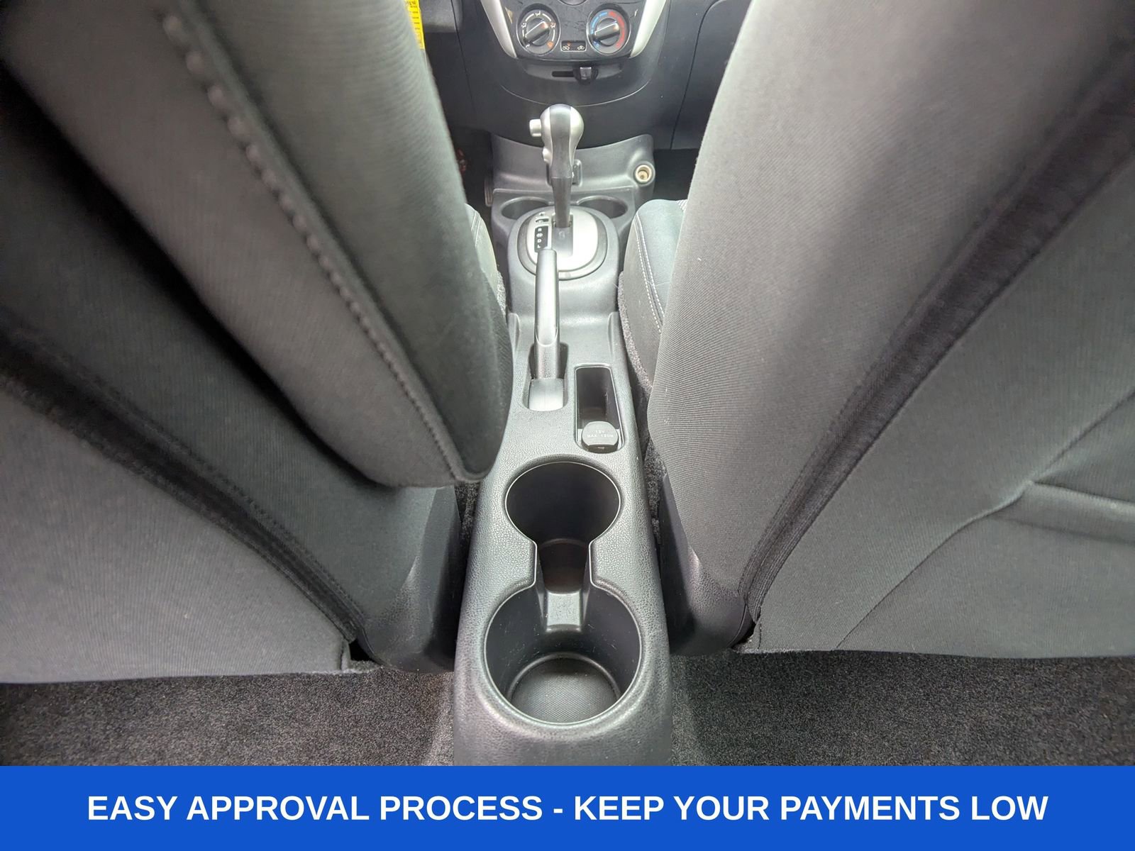 Used 2017 Nissan Versa SV w/ SV Special Edition Package image 25