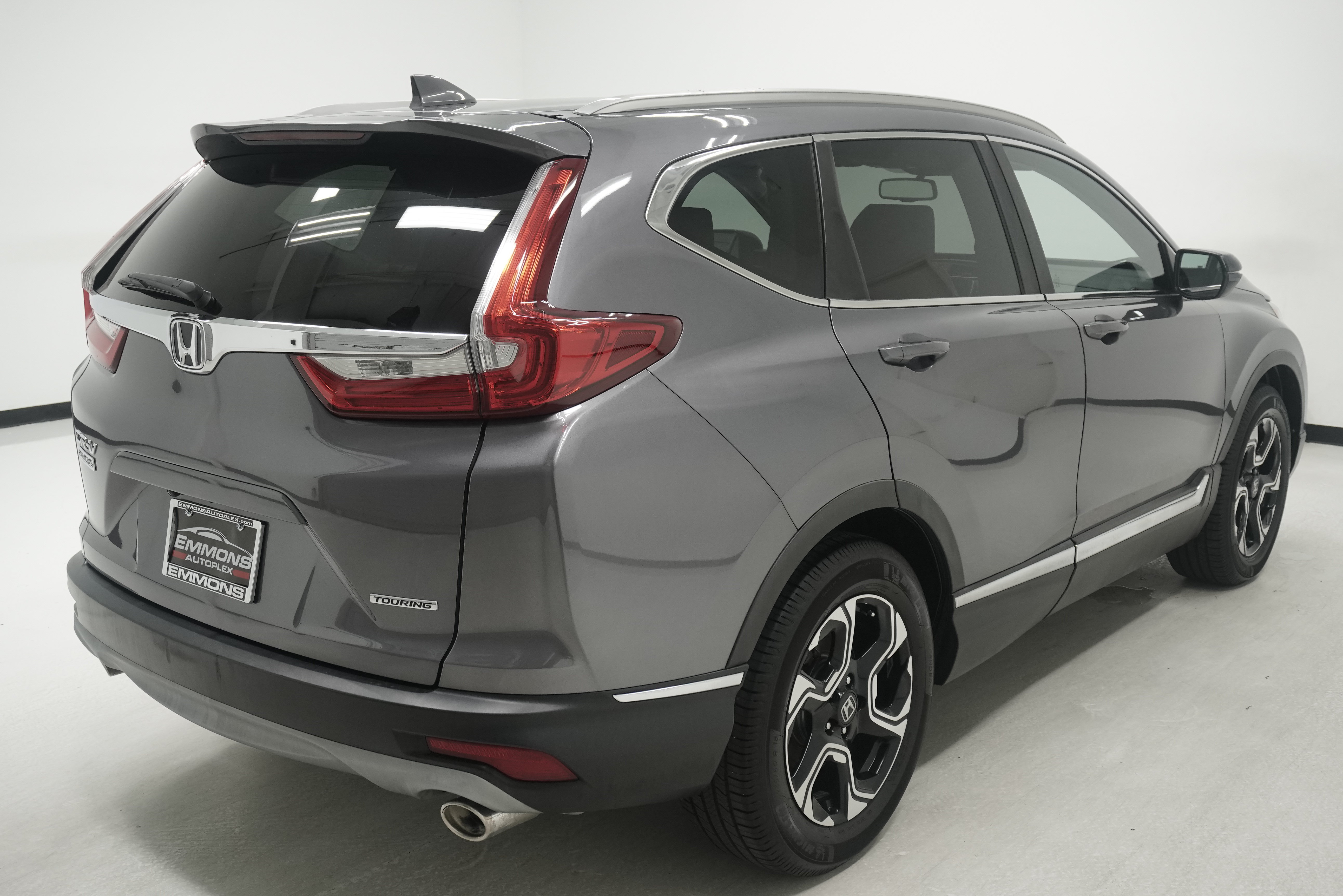Used 2018 Honda CR-V Touring image 4