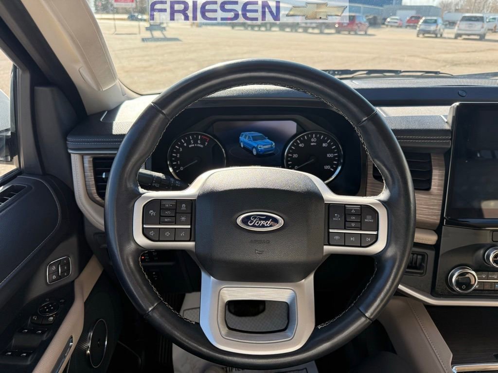 Used 2022 Ford Expedition Max Limited image 10