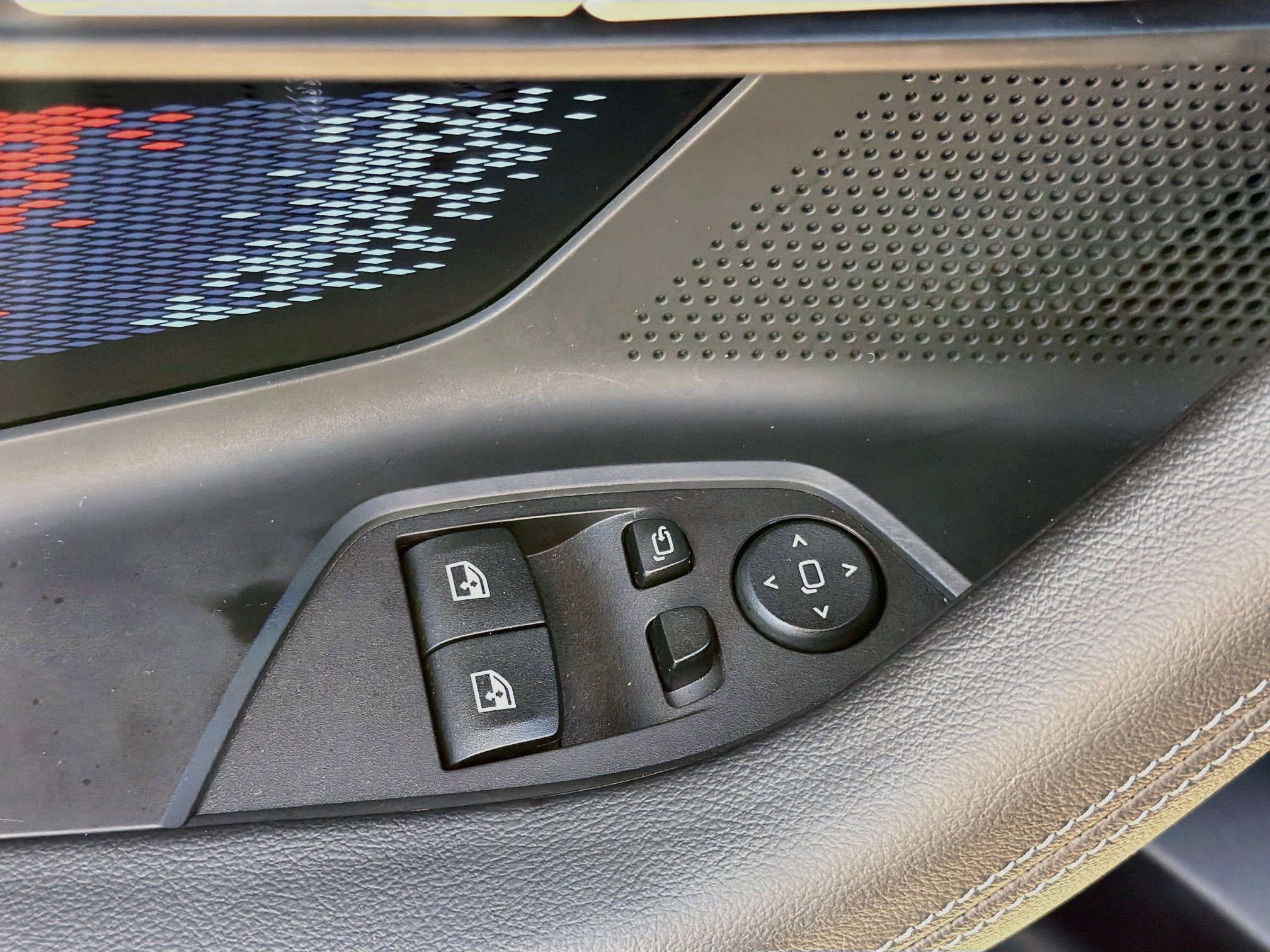Used 2023 BMW 230i Coupe w/ M Sport Package RWD image 22