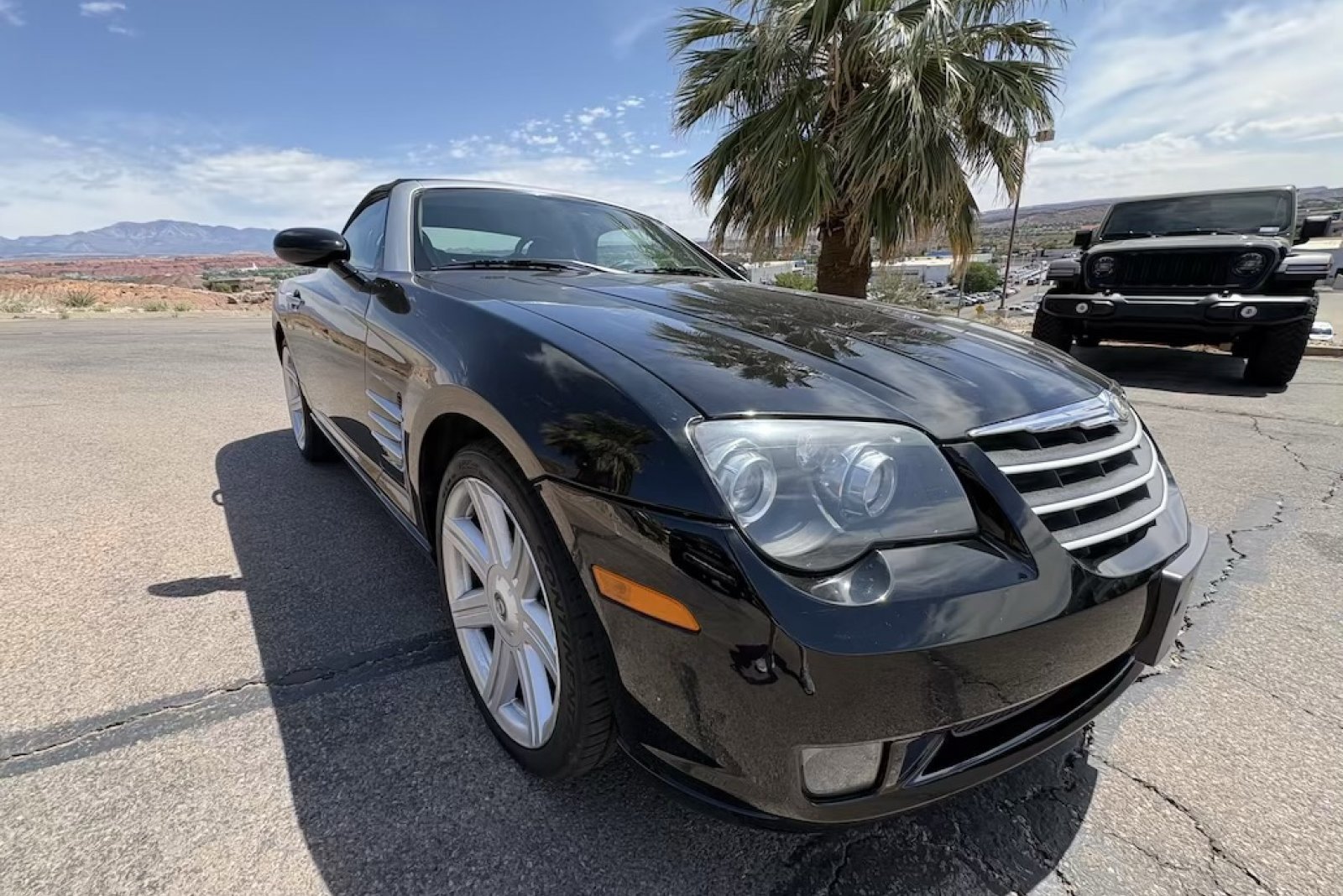 Used 2006 Chrysler Crossfire Limited RWD image 7