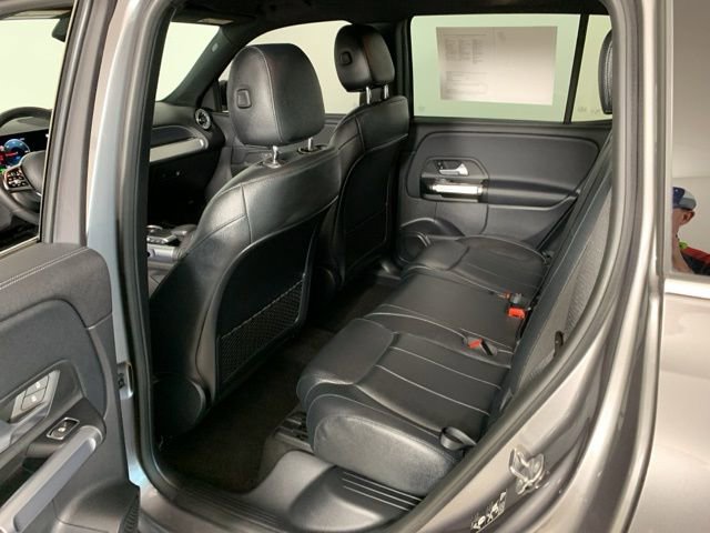 Used 2023 Mercedes-Benz EQB 300 4MATIC image 33