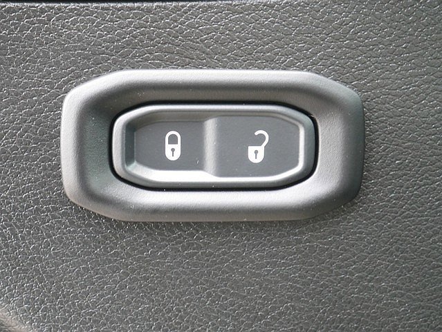 Used 2023 Jeep Gladiator Mojave image 25