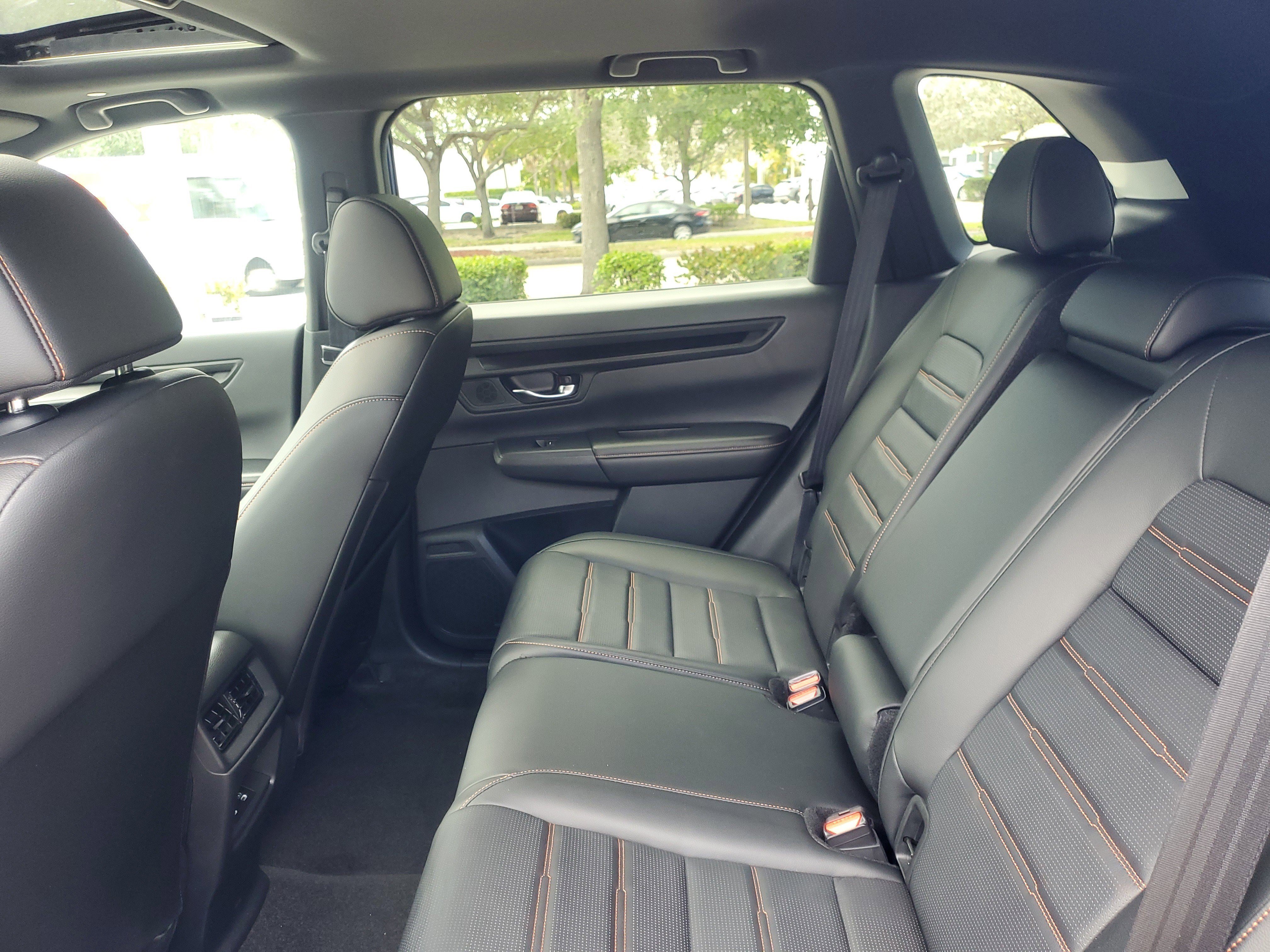 Used 2025 Honda CR-V Sport-L image 12