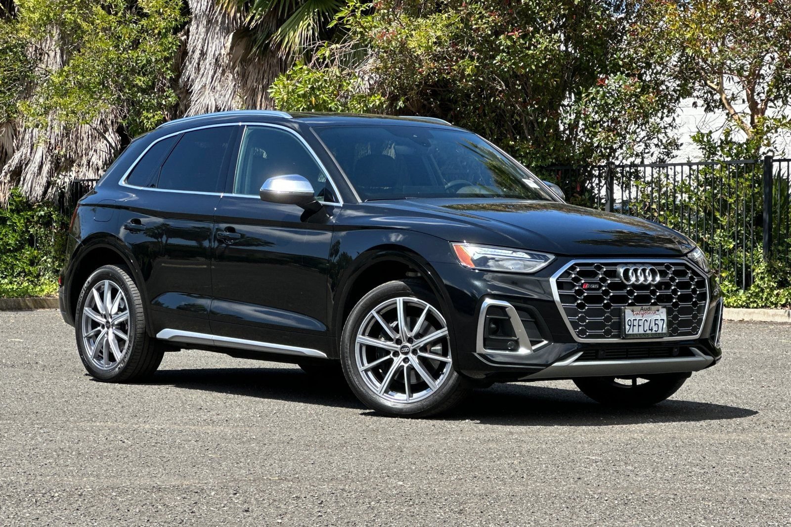 Used 2023 Audi SQ5 Premium AWD/4WD image 2