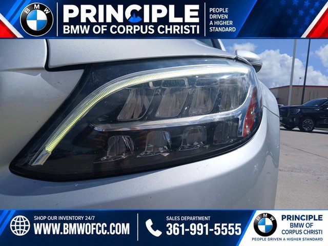 Used 2020 Mercedes-Benz C 300 Sedan image 4