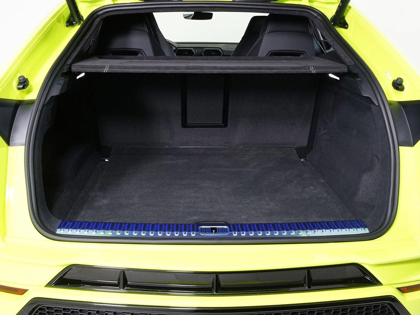 Used 2024 Lamborghini Urus S AWD/4WD image 19