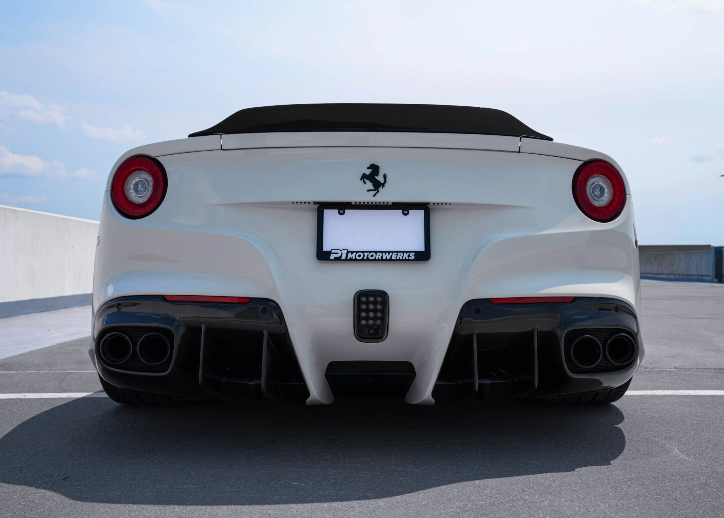 Used 2015 Ferrari F12 Berlinetta RWD image 19