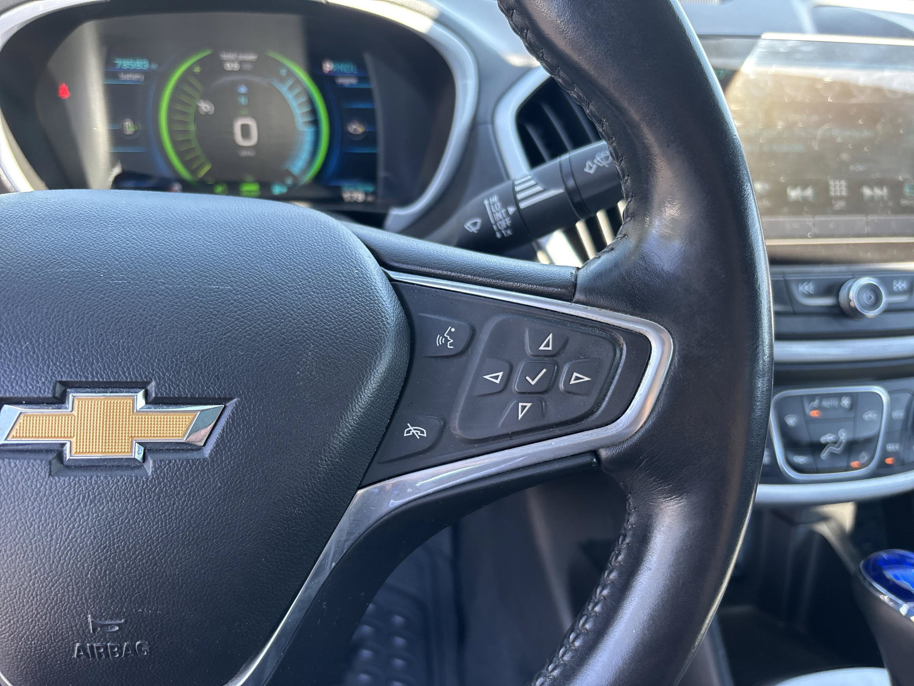 Used 2016 Chevrolet Volt LT w/ Comfort Package FWD image 18