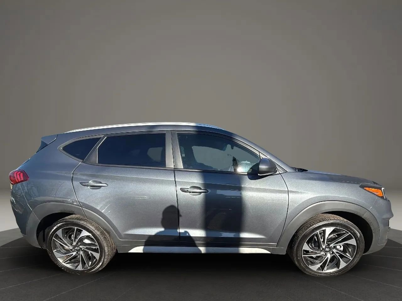 Used 2019 Hyundai Tucson Sport w/ Cargo Package AWD/4WD image 4