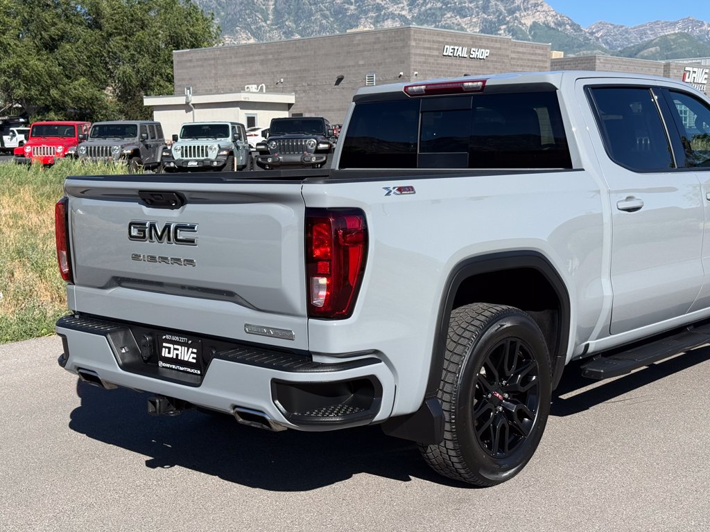 Used 2024 GMC Sierra 1500 Elevation w/ Preferred Package AWD/4WD image 9