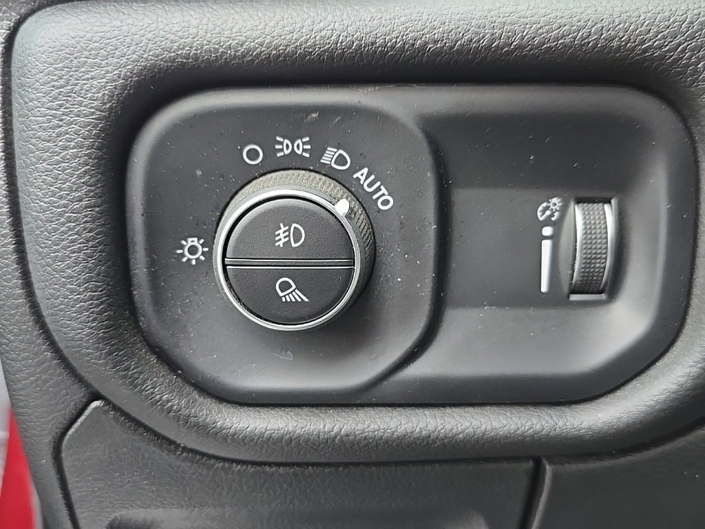 Used 2024 RAM 1500 Lone Star image 17