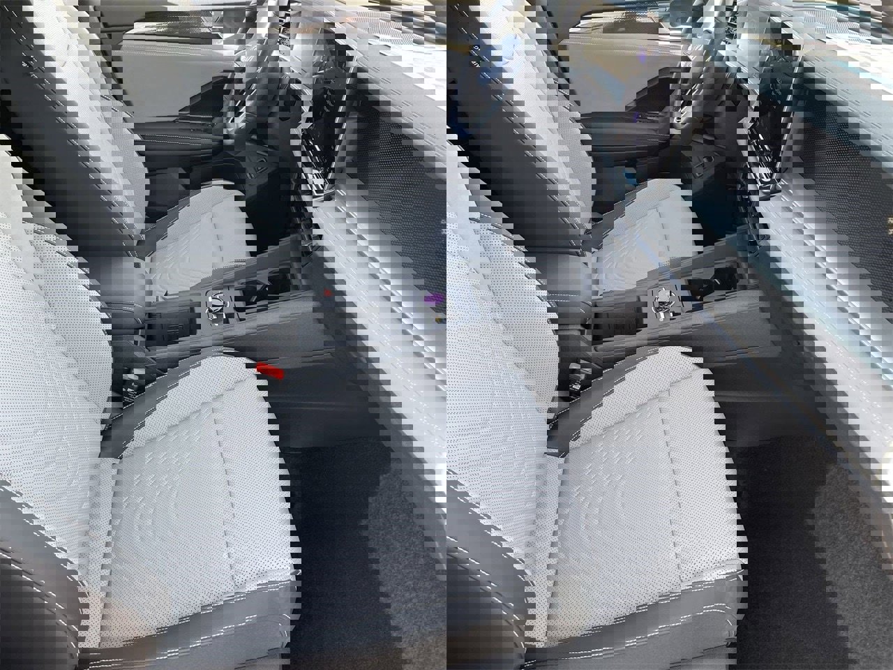 New 2026 Volkswagen Tiguan SE R-Line image 8