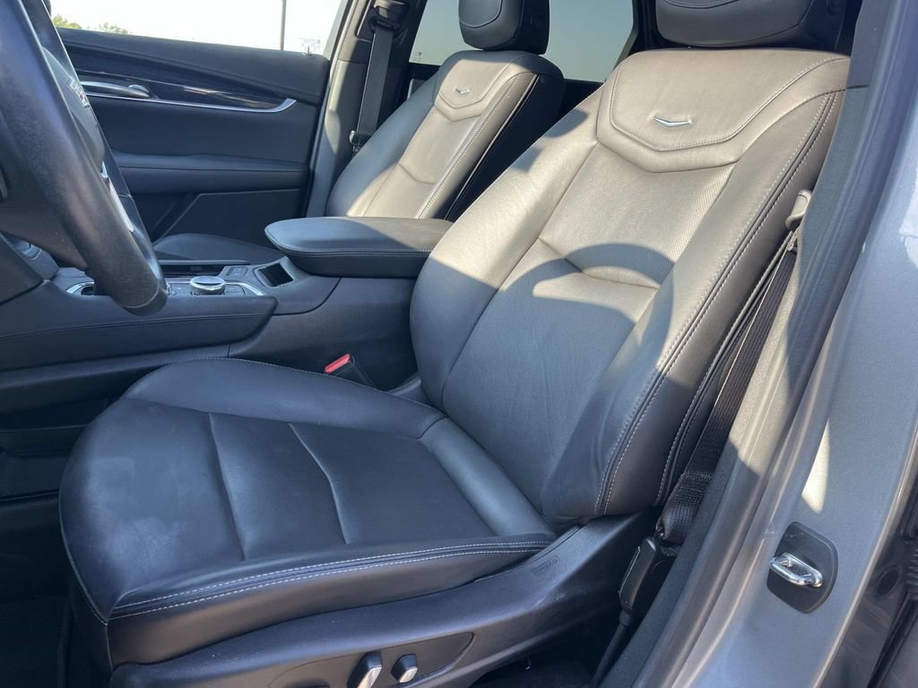 Used 2023 Cadillac XT5 Premium Luxury w/ Technology Package FWD image 36
