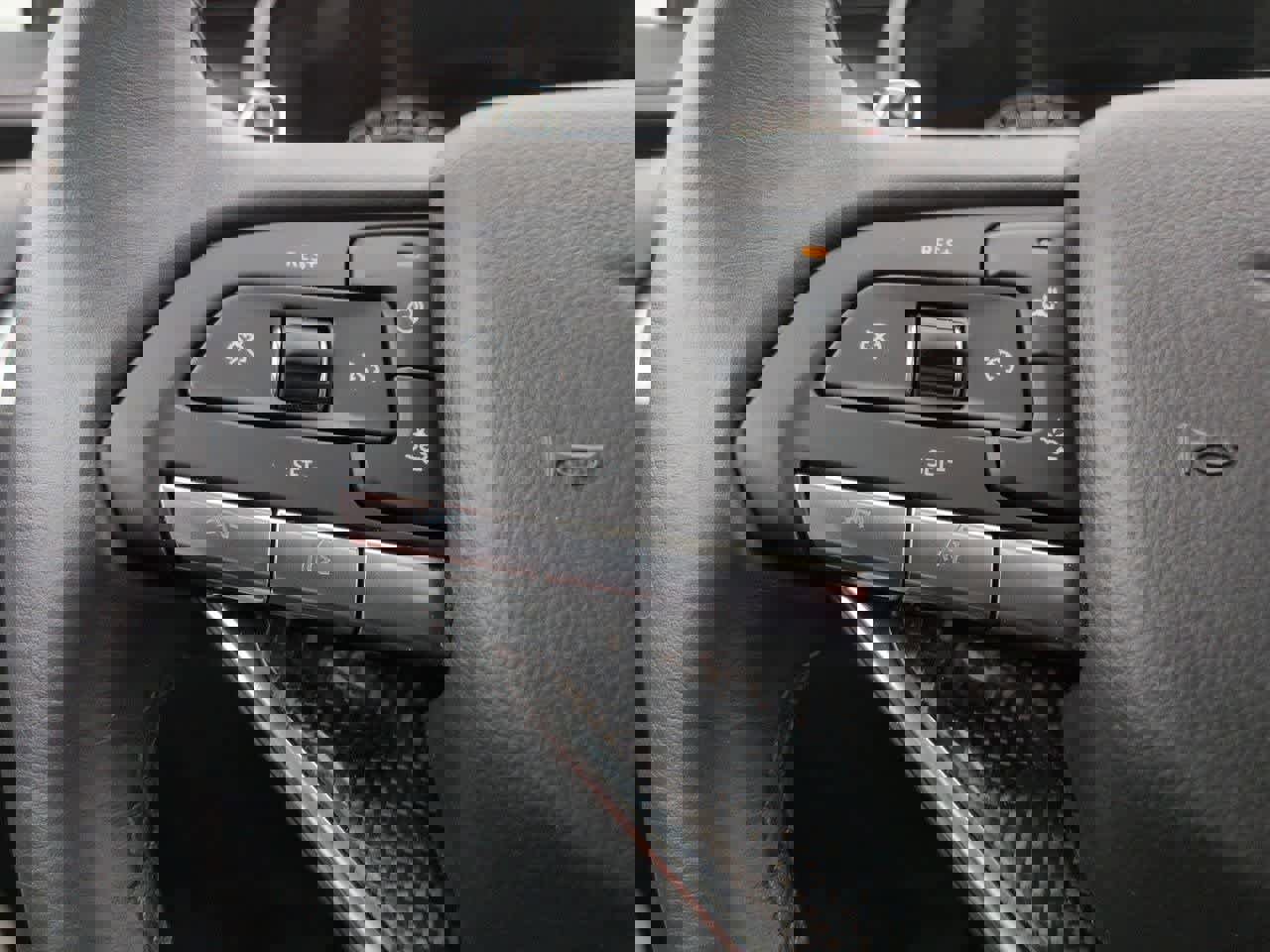 Used 2025 Cadillac XT6 Sport w/ LPO, Floor Liner Package image 25