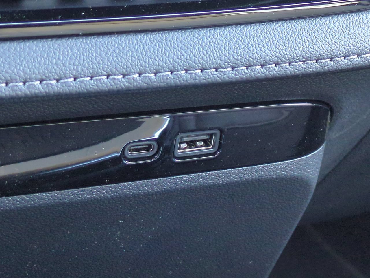 New 2026 Buick Enclave Preferred w/ Power Package FWD image 22