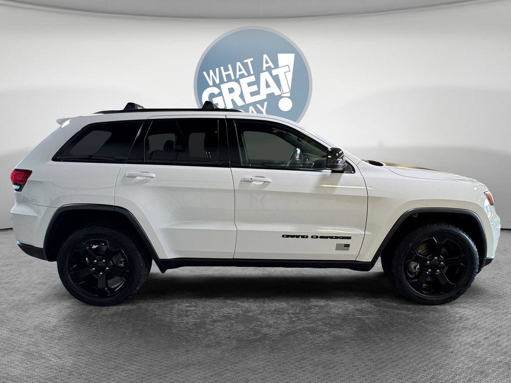 Used 2021 Jeep Grand Cherokee Freedom Edition AWD/4WD image 2
