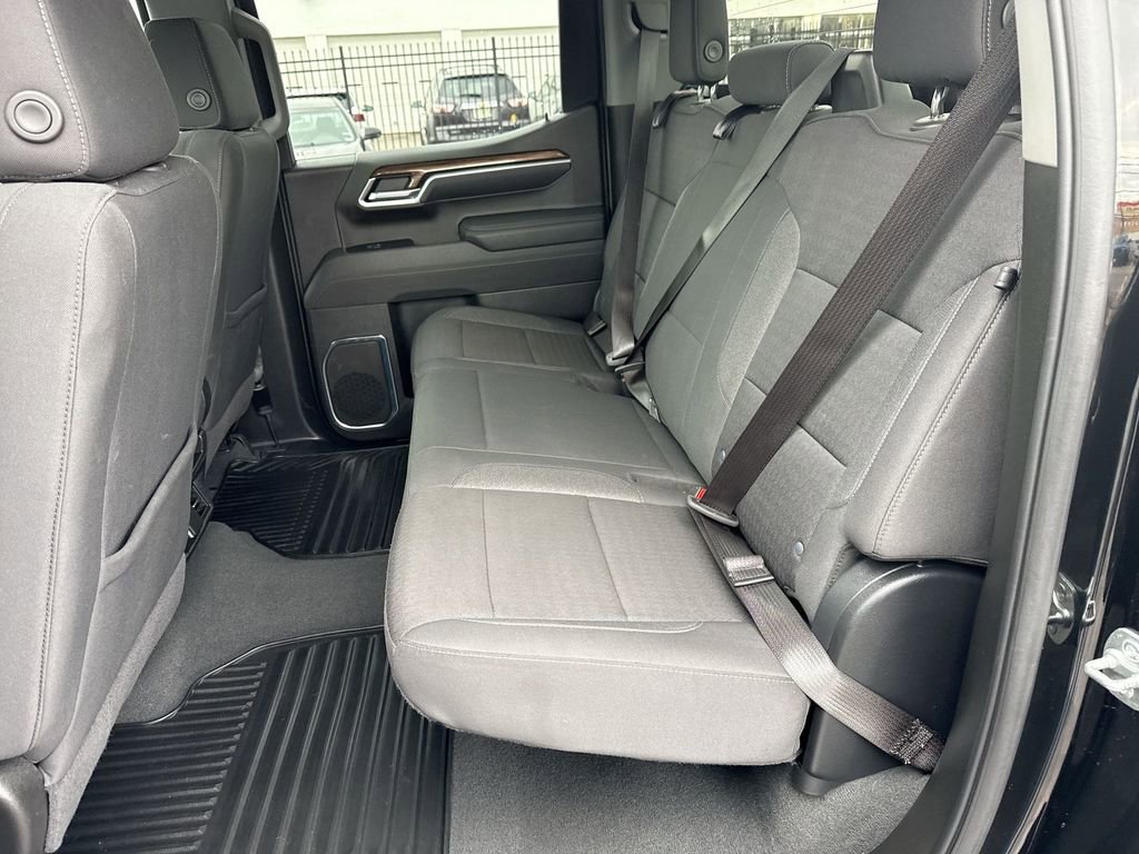 Used 2025 Chevrolet Silverado 1500 LT image 26