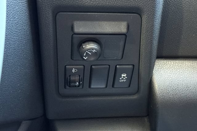 Used 2013 Nissan Rogue SL FWD image 30