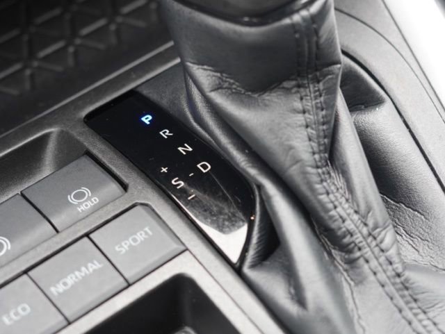 Used 2023 Toyota RAV4 LE FWD image 33