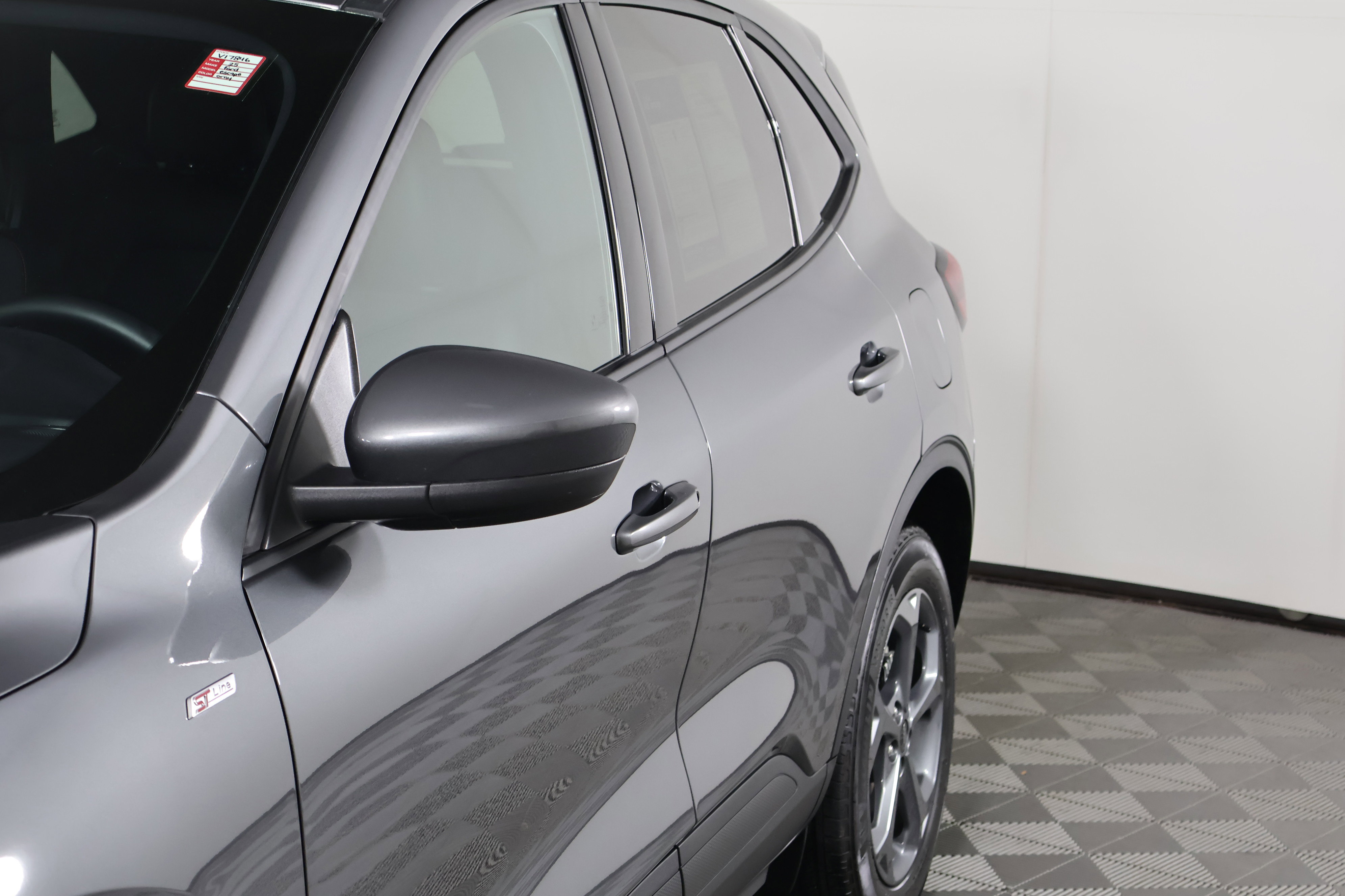 Used 2025 Ford Escape ST-Line Select image 13