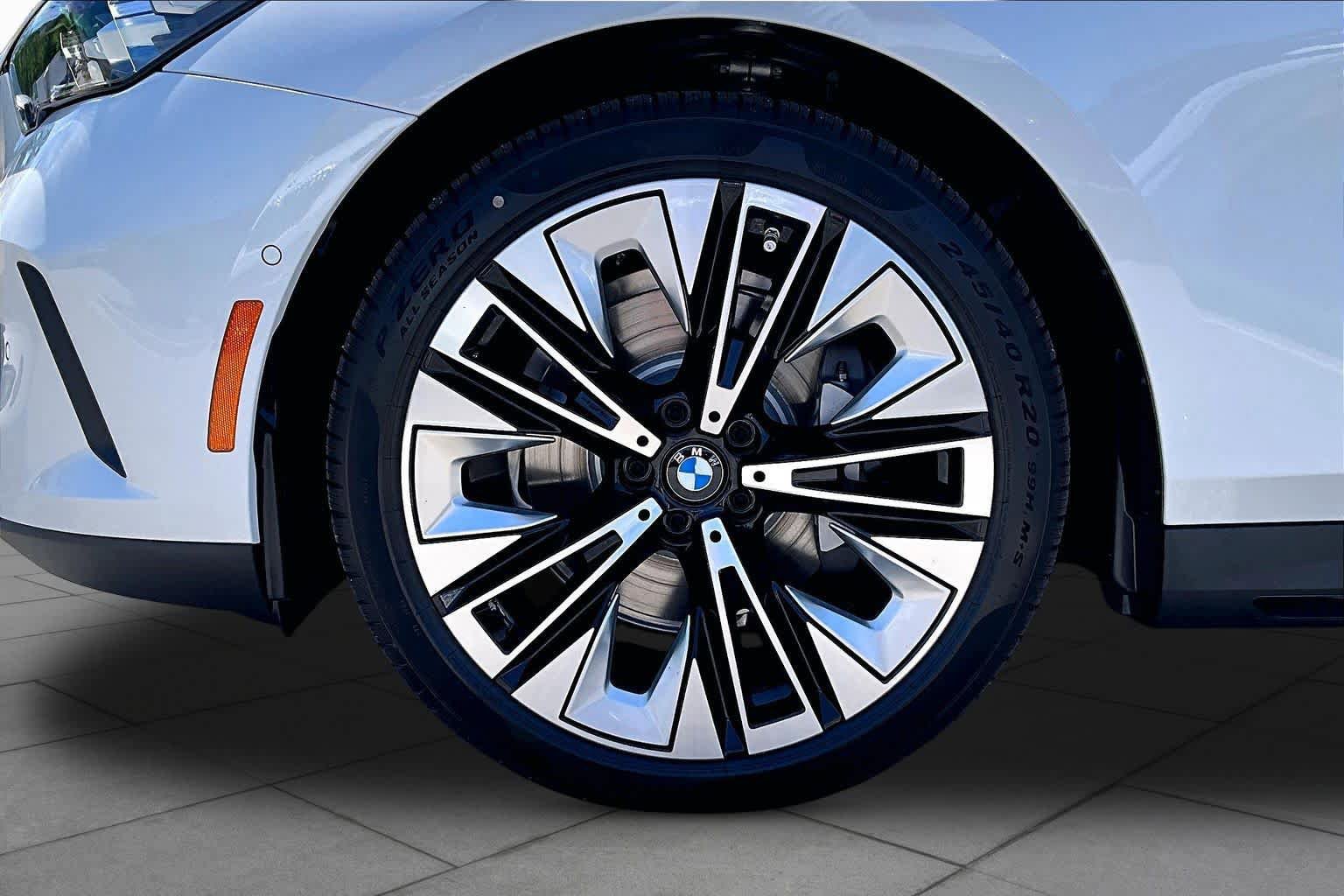 New 2027 BMW 530i RWD image 11