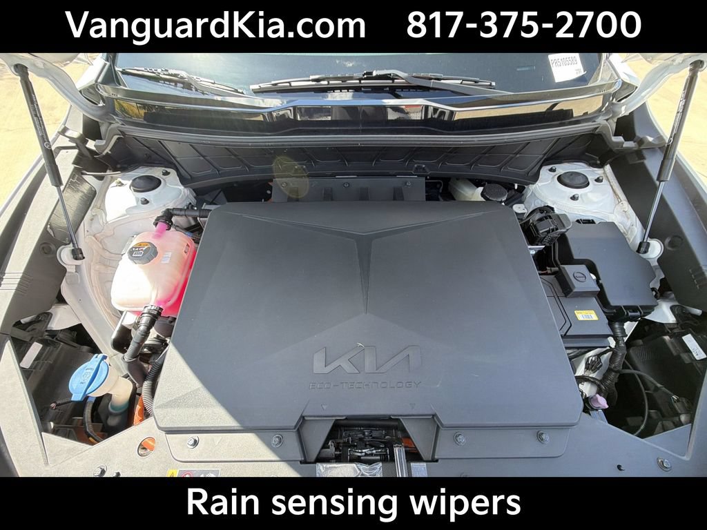 Certified 2024 Kia Niro Wind FWD image 20