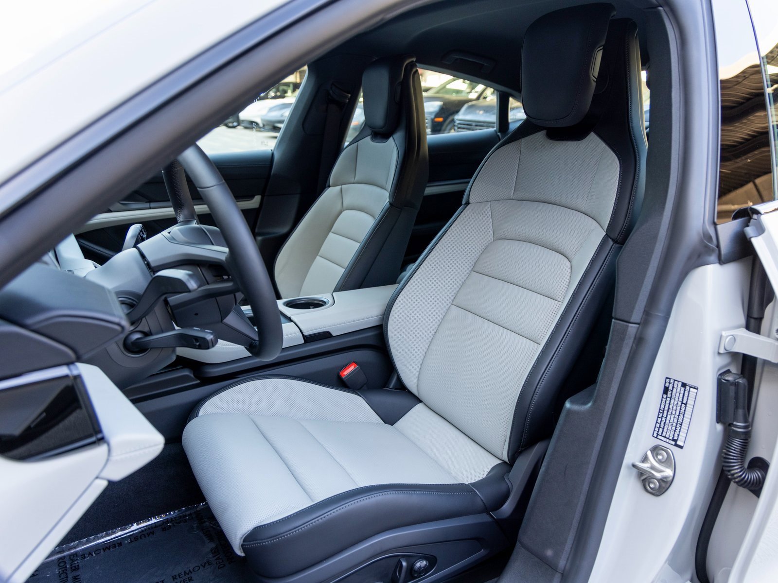 New 2025 Porsche Taycan image 5