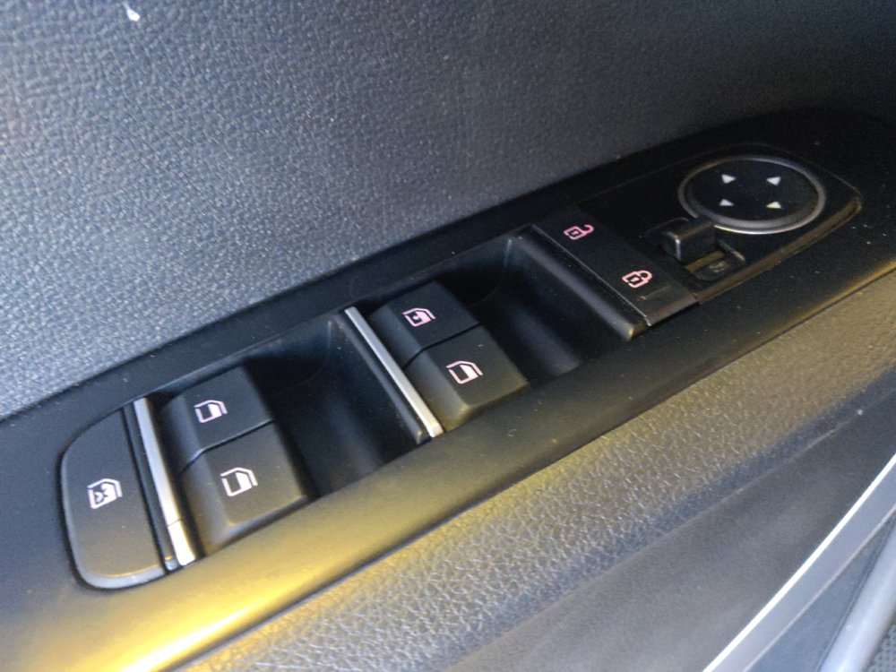 Used 2020 Kia Soul S FWD image 27