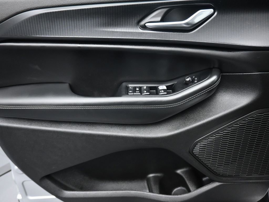 Used 2023 Jeep Grand Cherokee L Laredo AWD/4WD image 10