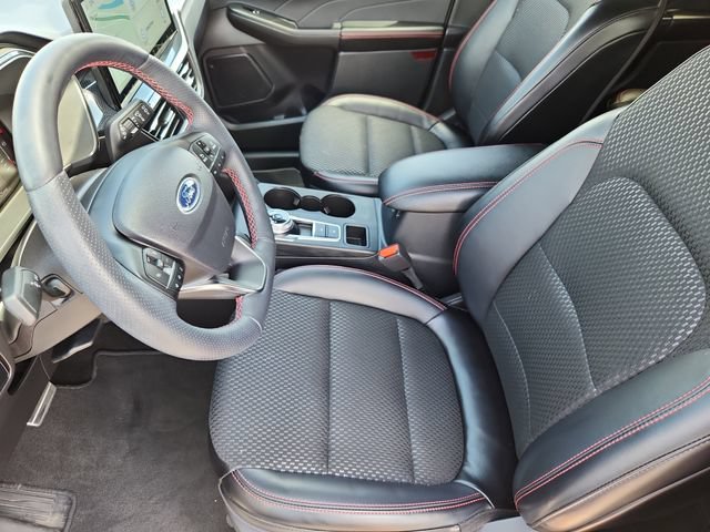 Used 2024 Ford Escape ST-Line w/ Tech Pack #1 AWD/4WD image 13