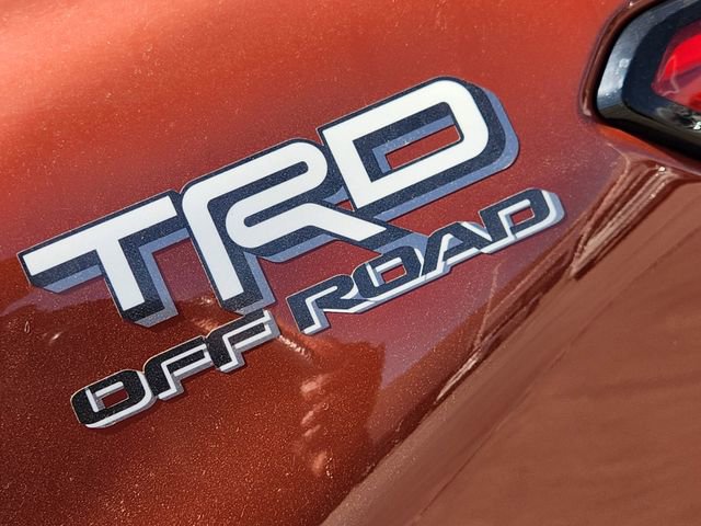 Certified 2025 Toyota Tacoma TRD Off-Road AWD/4WD image 12