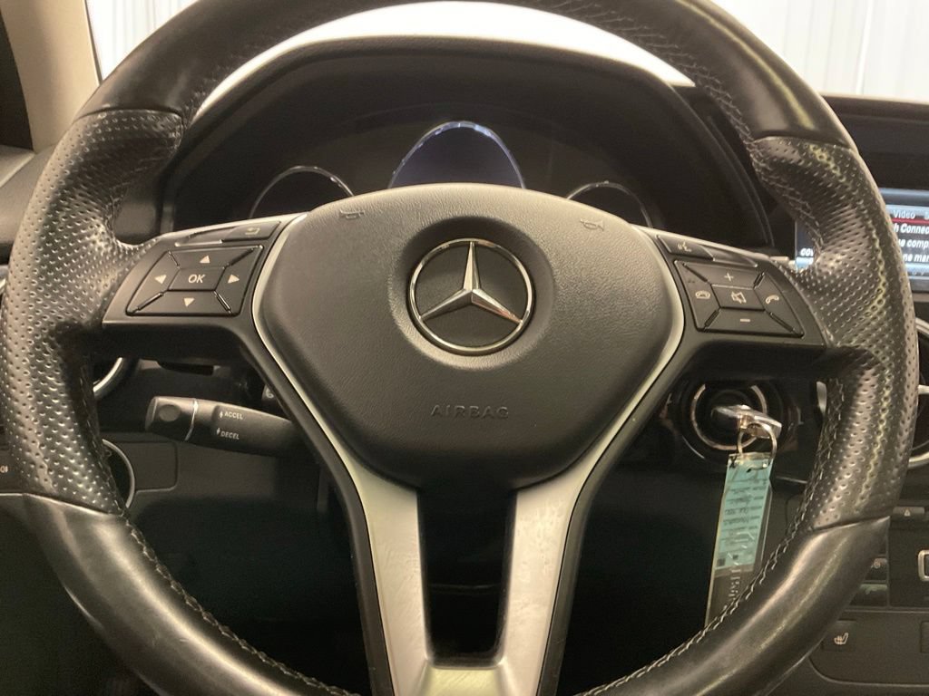Used 2015 Mercedes-Benz GLK 350 4MATIC image 7